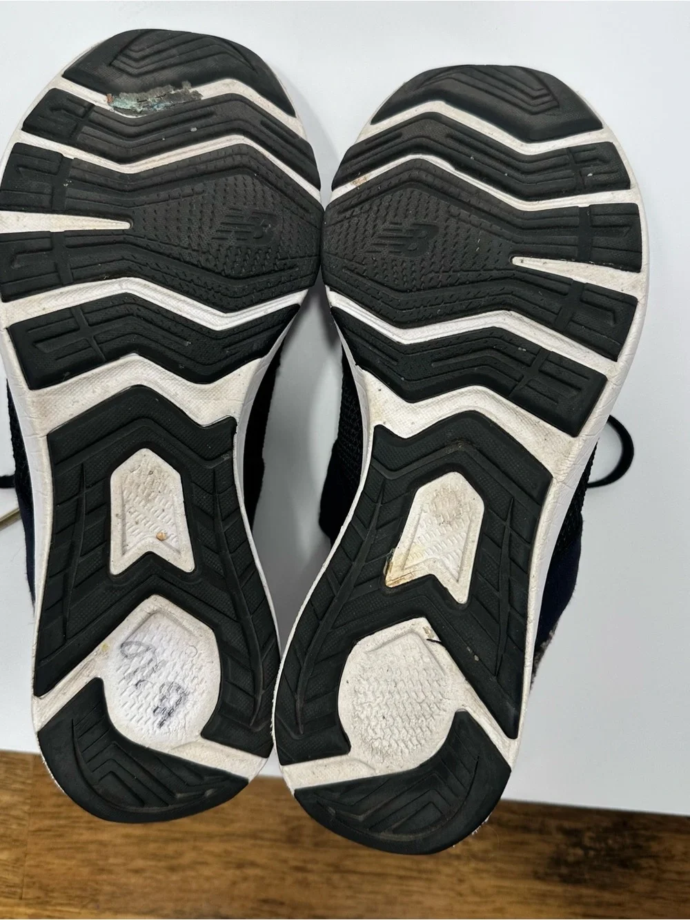 New Balance Black Knit Women's Size 8 Sneaker with Leopard Accent